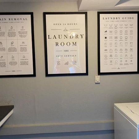 The Delores - 2 Bedroom Apt In Quilt Town, Usa Hamilton Esterno foto